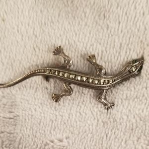 Vintage Brooche.  A7